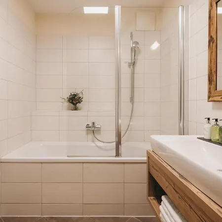 Apartment Vaya Inklusive Zell Am Sommer Karte *